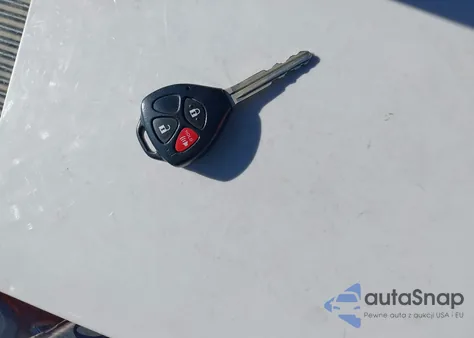 2012 Toyota Yaris Le z USA, uszkodzony, nr VIN JTDKTUD35CD525726